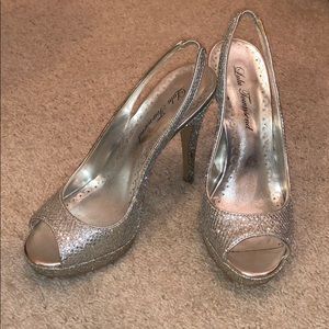 Size 7.5 sparkly silver peep toe heels